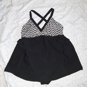 Curvy womens skirted one peice NWOT